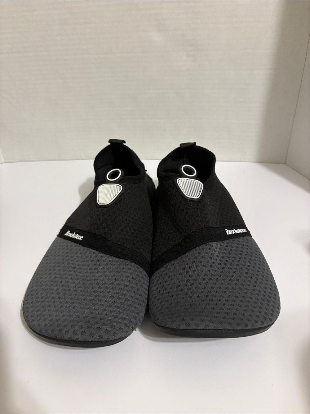 Brookstone‎ Black and Gray Slip-On Aqua Socks